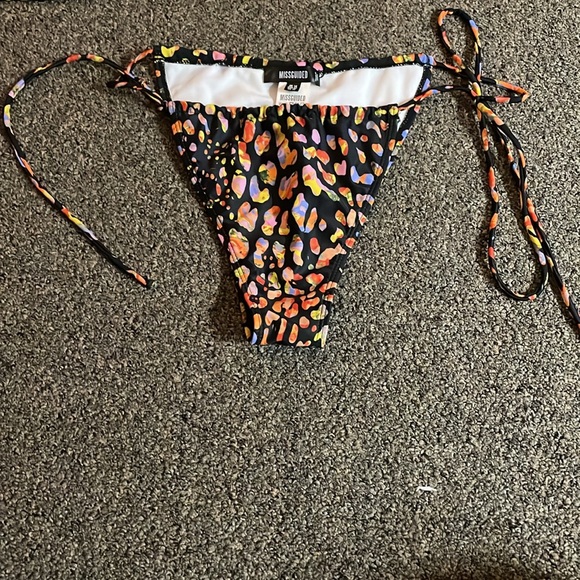 Missguided Women’s Bathing Suit - Picture 2 of 5